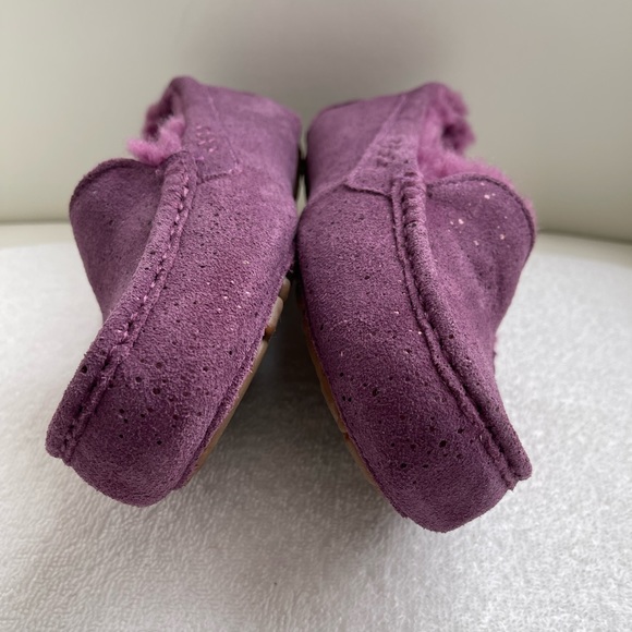 NEW UGG Ansley Water Resistant Slipper - Picture 9 of 10